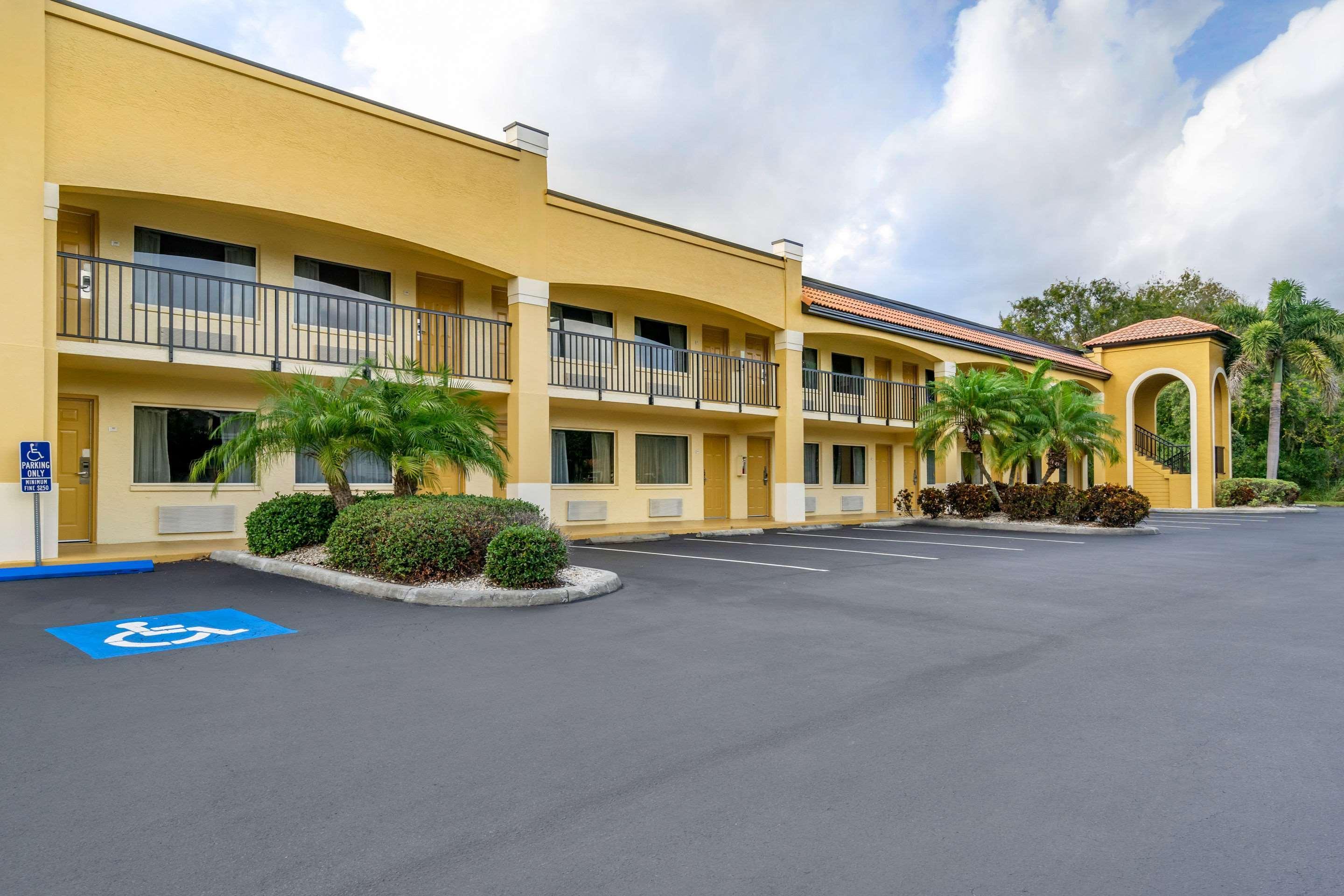 Comfort Inn Sun City Center - Ruskin - Tampa South Экстерьер фото